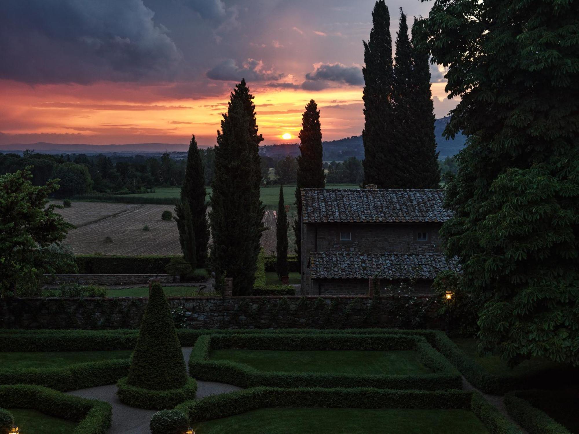 Villa Di Piazzano - Small Luxury Hotels Of The World 哥尔顿 外观 照片